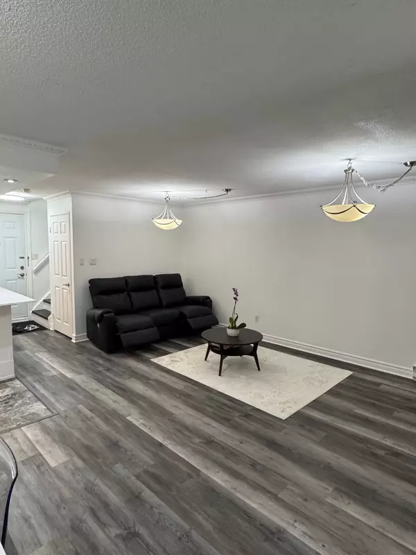 Mississauga, ON L4Y 3X7,3040 Constitution BLVD #103