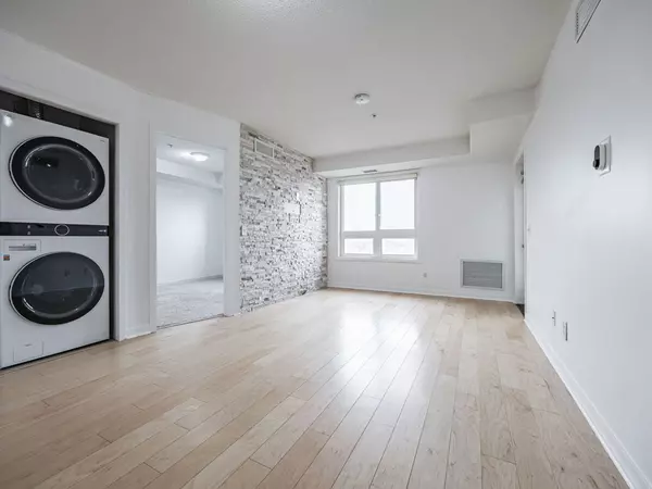 Brampton, ON L6P 2Z6,6 Dayspring CIR #2208