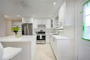 Welland, ON L3C 6T2,48 Larchwood CIR