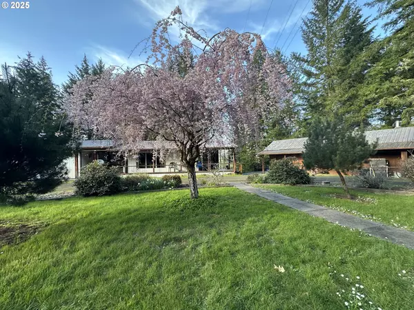 7109 OAK HILL RD, Roseburg, OR 97471