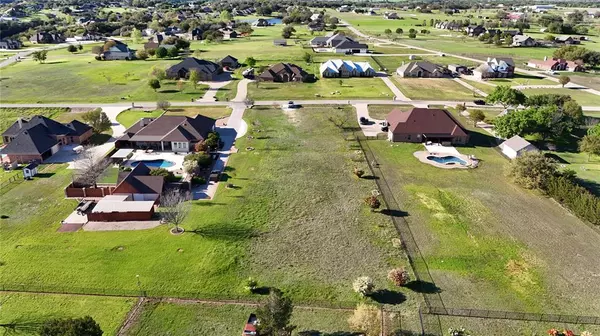 1511 Lady Amber Lane, Granbury, TX 76049