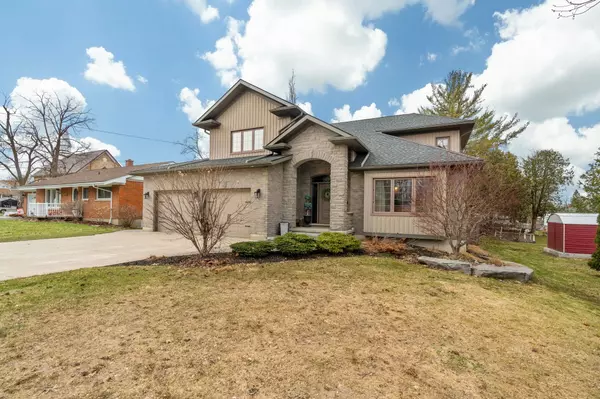 North Huron, ON N0M 1H0,218 Wellington ST