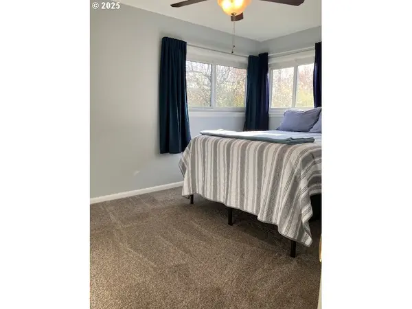 4155 SE 104TH AVE, Portland, OR 97266