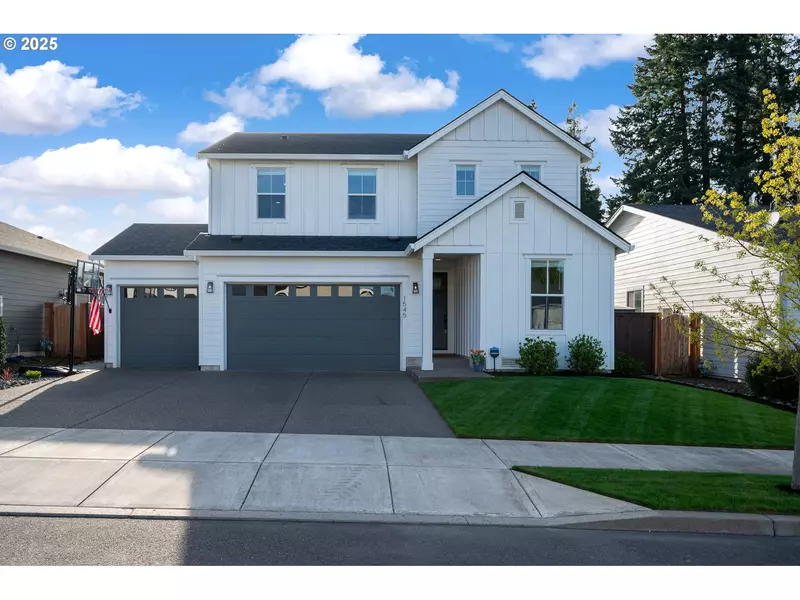 1545 N SPRUCE ST, Canby, OR 97013