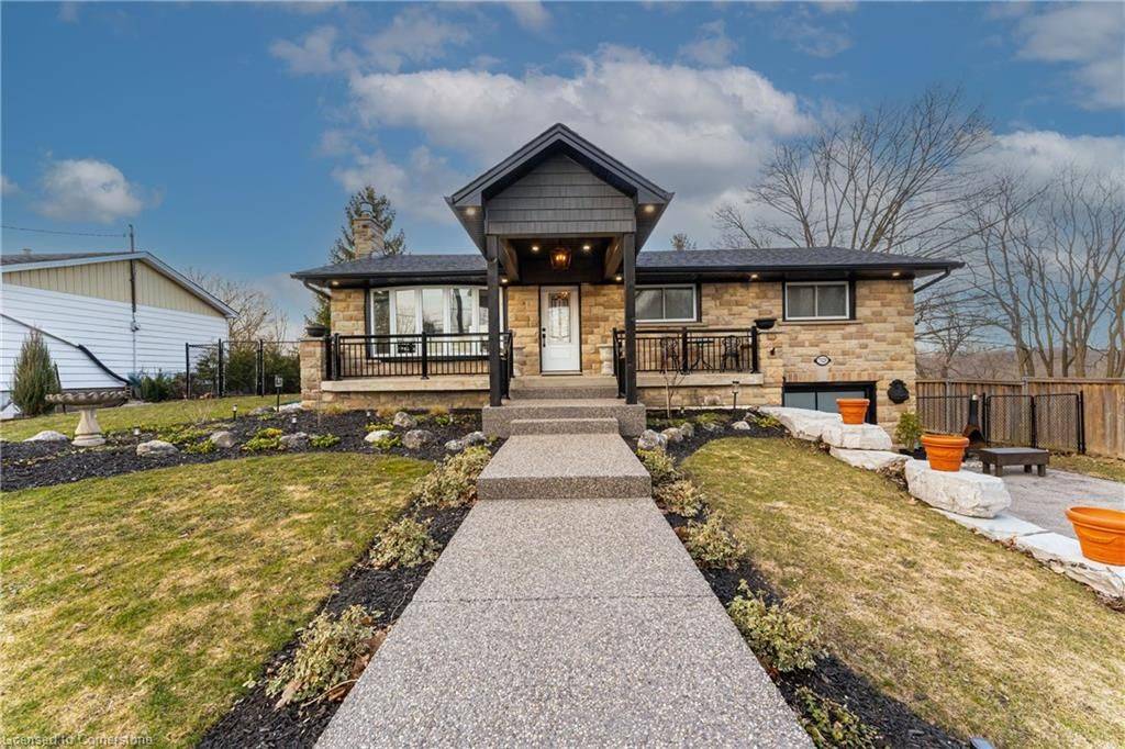 7320 Dickenson RD E, Hamilton, ON L0R 1W0