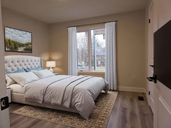 North Perth, ON N0G 1B0,193 Queen ST