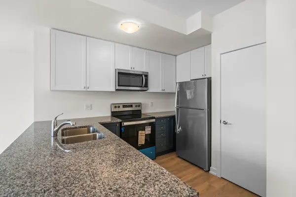 Cobourg, ON K9A 4J9,160 Densmore RD #604