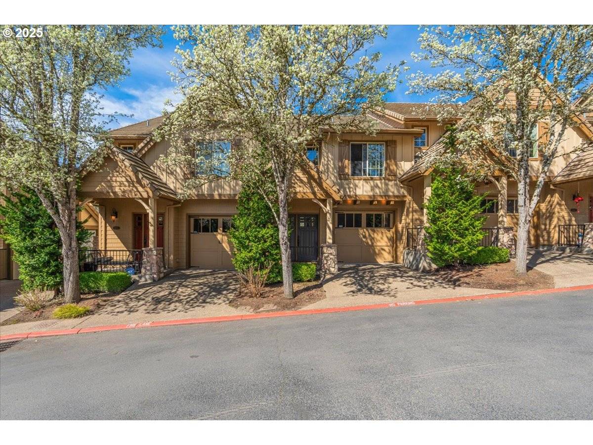 2107 NW VILLAGE CIR #21, Portland, OR 97035