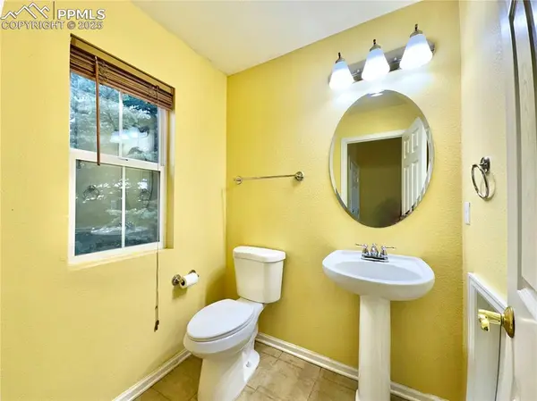 2584 Sierra Springs DR, Colorado Springs, CO 80916