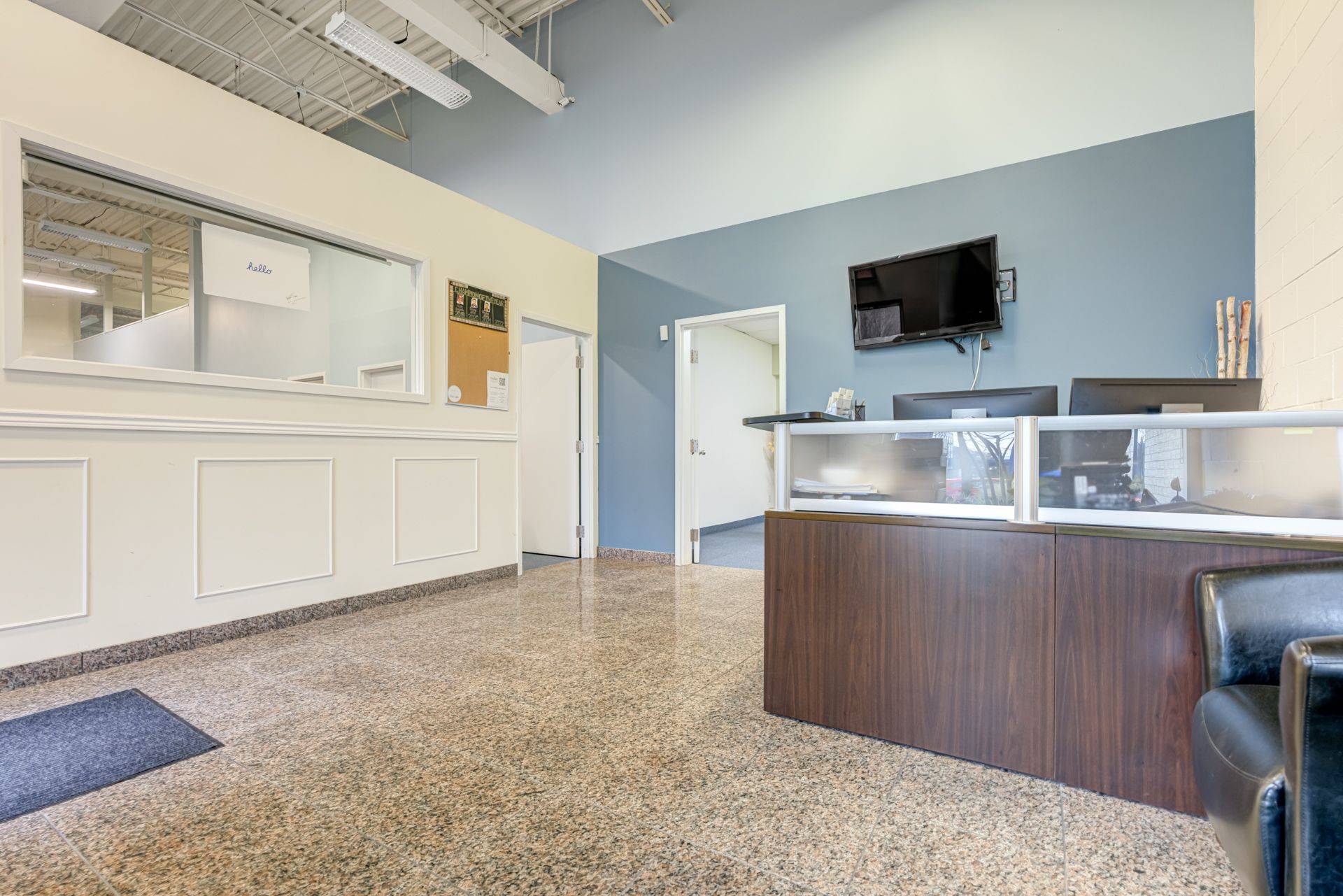 Mississauga, ON L4Z 3L3,145 Trader BLVD E #Unit 20