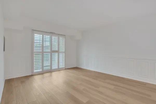 Barrie, ON L4N 0W4,49 Jacobs TER #215