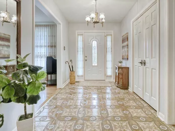 London South, ON N6M 1G1,2047 Hamilton RD