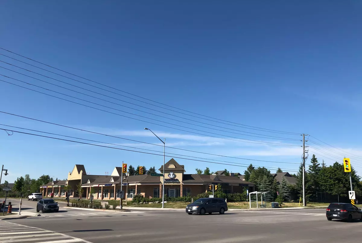 Markham, ON L6E 0K7,5 Swan Lake BLVD #6-7