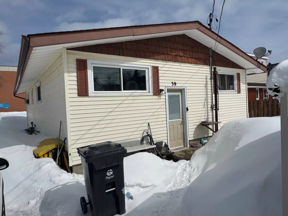 Iroquois Falls, ON P0K 1G0,39 Anson DR