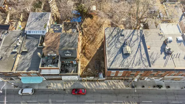 Toronto C02, ON M5R 3G8,1079 Bathurst ST