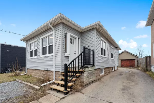216 Burgar ST, Welland, ON L3B 2T4