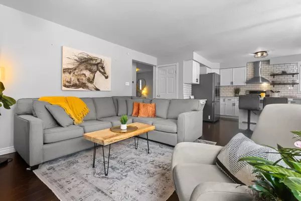 London, ON N6K 4W1,909 Cresthaven CRES