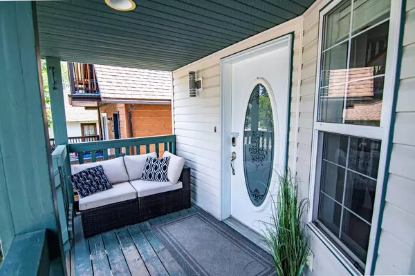 Sylvan Lake, AB T4S 1B9,5008 41 ST