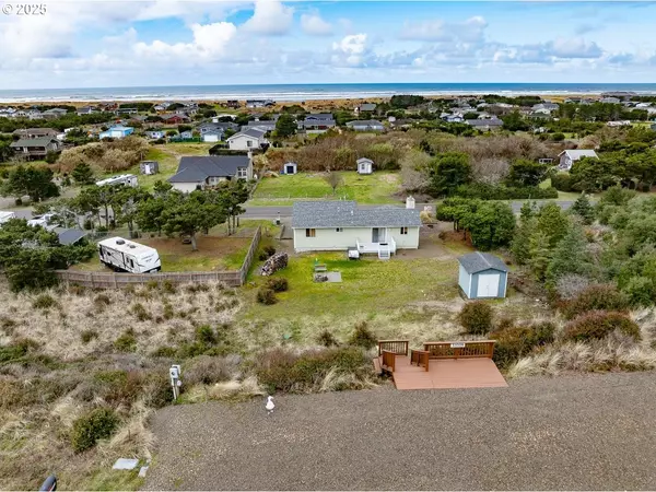 Ocean Park, WA 98640,35009 J PL