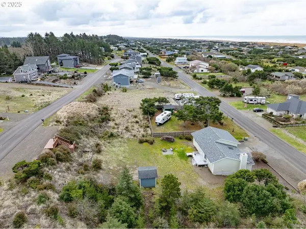 Ocean Park, WA 98640,35009 J PL