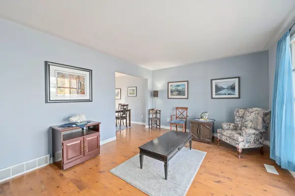 London North, ON N6G 1K9,453 CASTLEGROVE BLVD