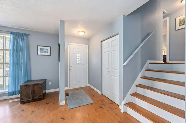 London North, ON N6G 1K9,453 CASTLEGROVE BLVD