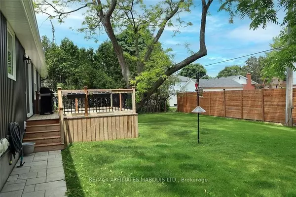 South Dundas, ON K0C 1X0,6 Orchard WAY E