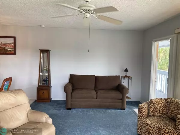 Deerfield Beach, FL 33442,315 Tilford O #315
