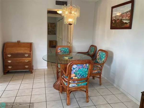 Deerfield Beach, FL 33442,315 Tilford O #315