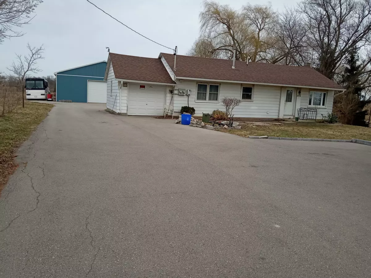 Haldimand, ON N3W 1T2,1434 Highway 56 HWY
