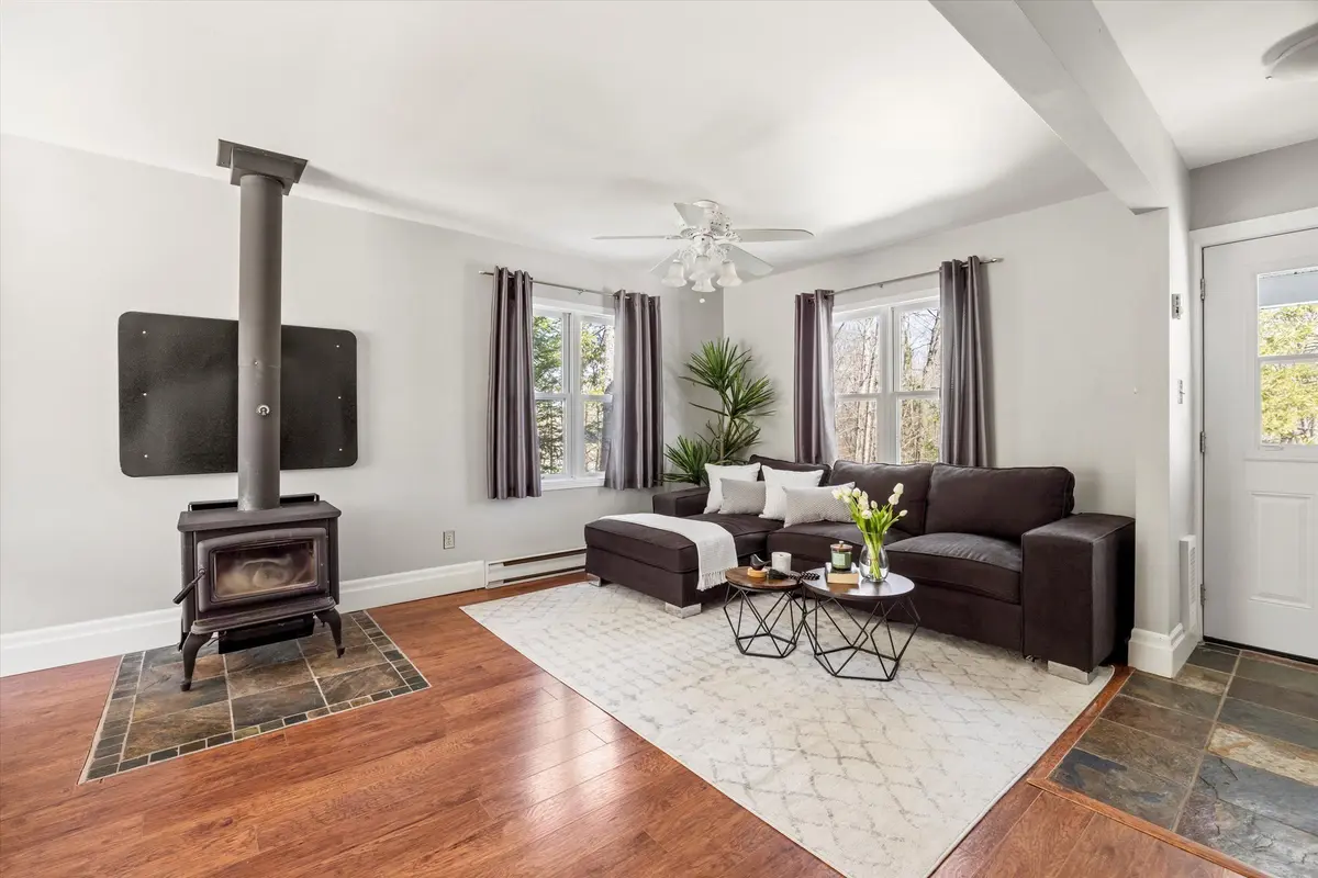 Muskoka Lakes, ON P0B 1J0,35 Todholm DR