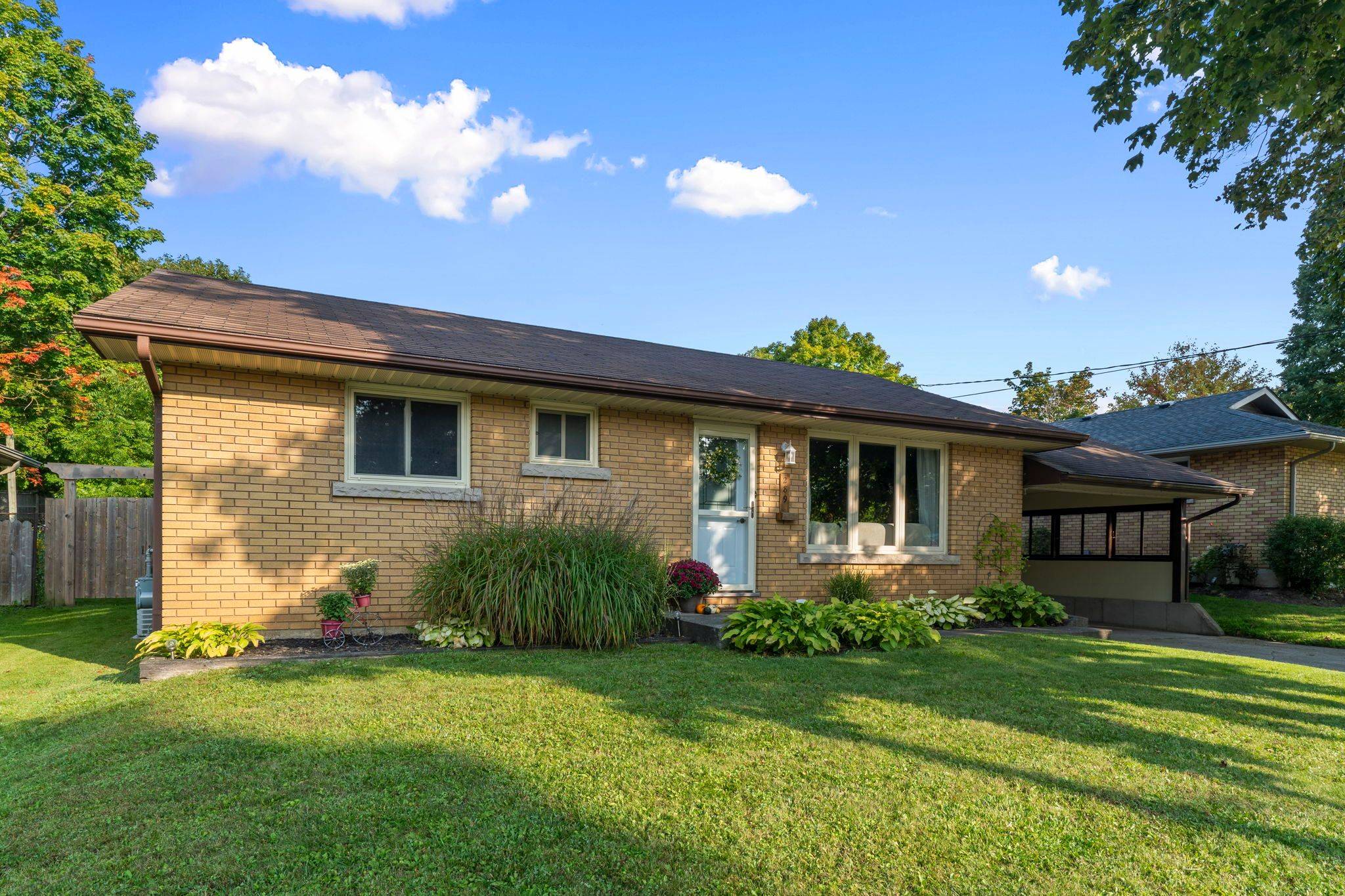 Wellington North, ON N0G 2L2,289 Birmingham ST E