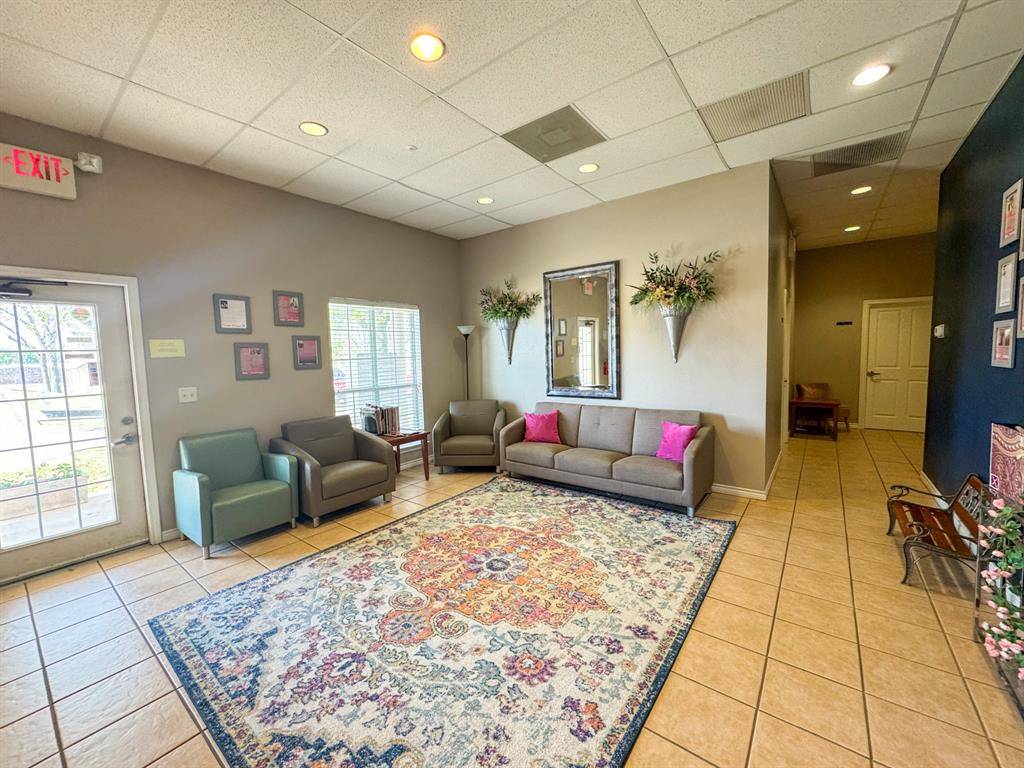 Decatur, TX 76234,1602 W Business 380 #300