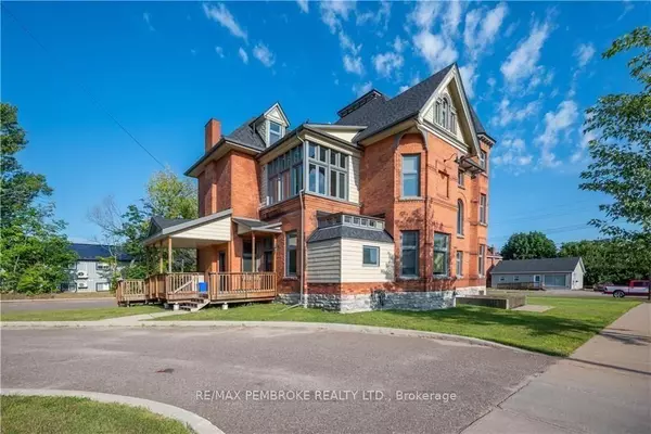 Pembroke, ON K8A 5N9,464 Pembroke ST W