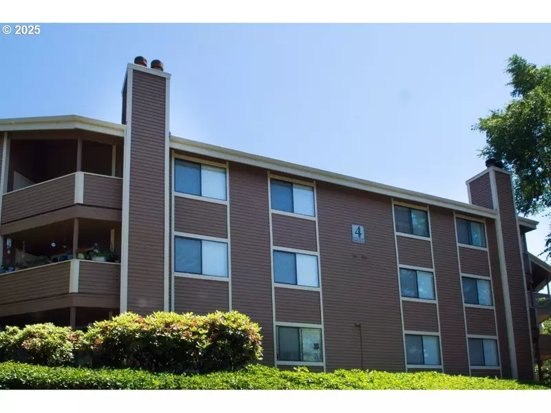 9828 SE TALBERT ST, Clackamas, OR 97015