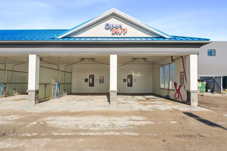 670 Riddell RD, Orangeville, ON L9W 5G5
