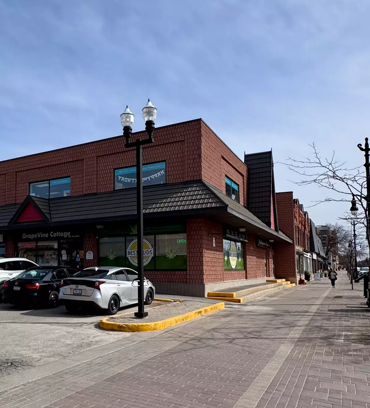 Collingwood, ON L9Y 2M1,191 Hurontario ST #7