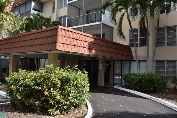 Lauderhill, FL 33319,4166 Inverrary Dr #302
