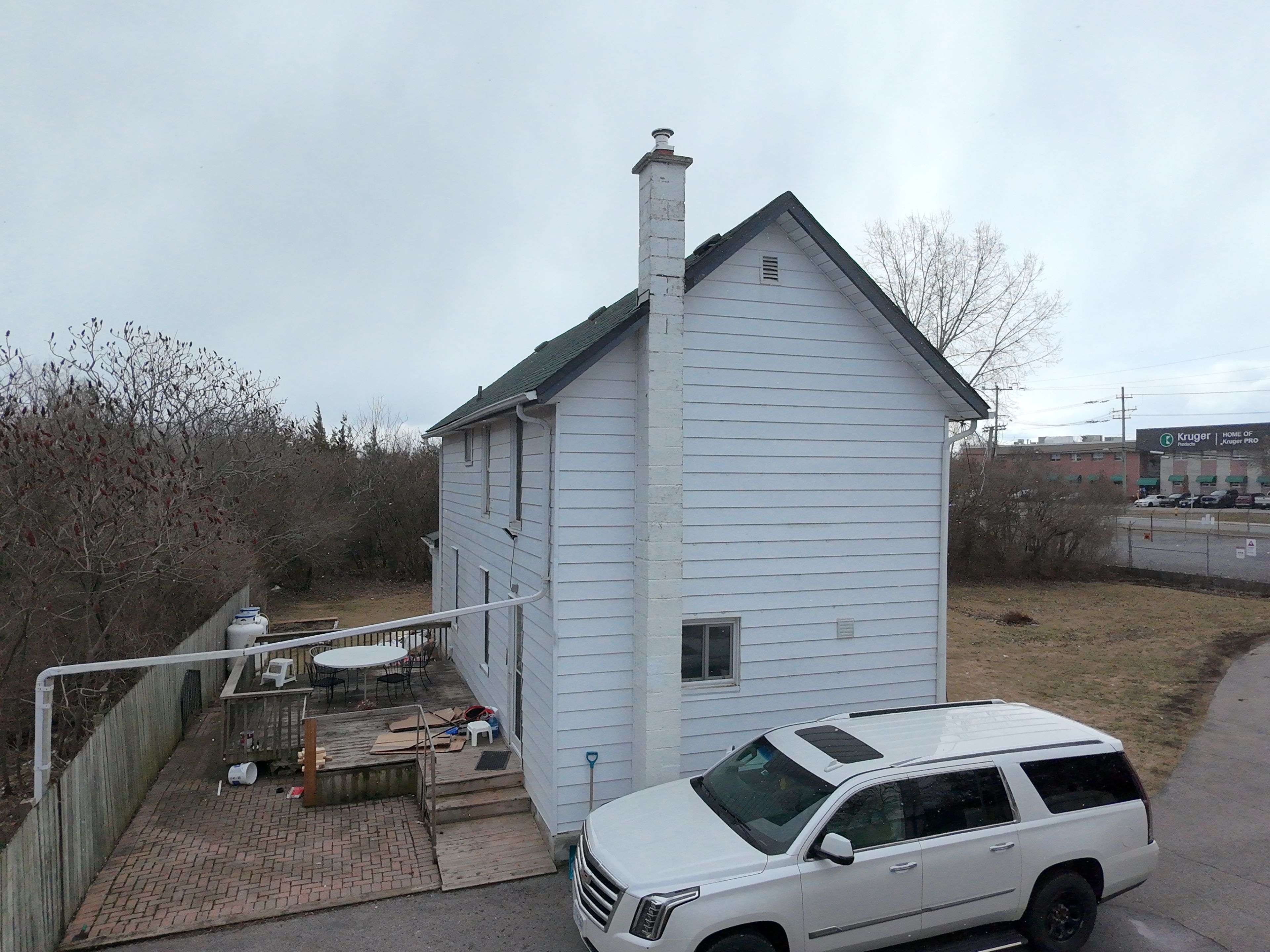Quinte West, ON K8V 5E2,115 Dufferin AVE