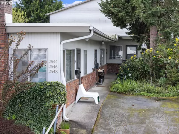 Portland, OR 97232,2536 NE HOYT ST