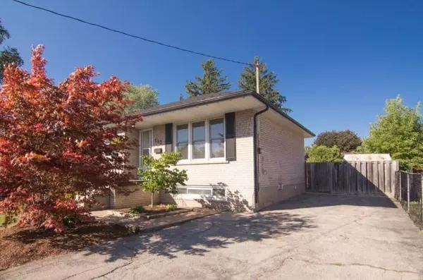 Oakville, ON L6L 4V9,543 Taplow CRES