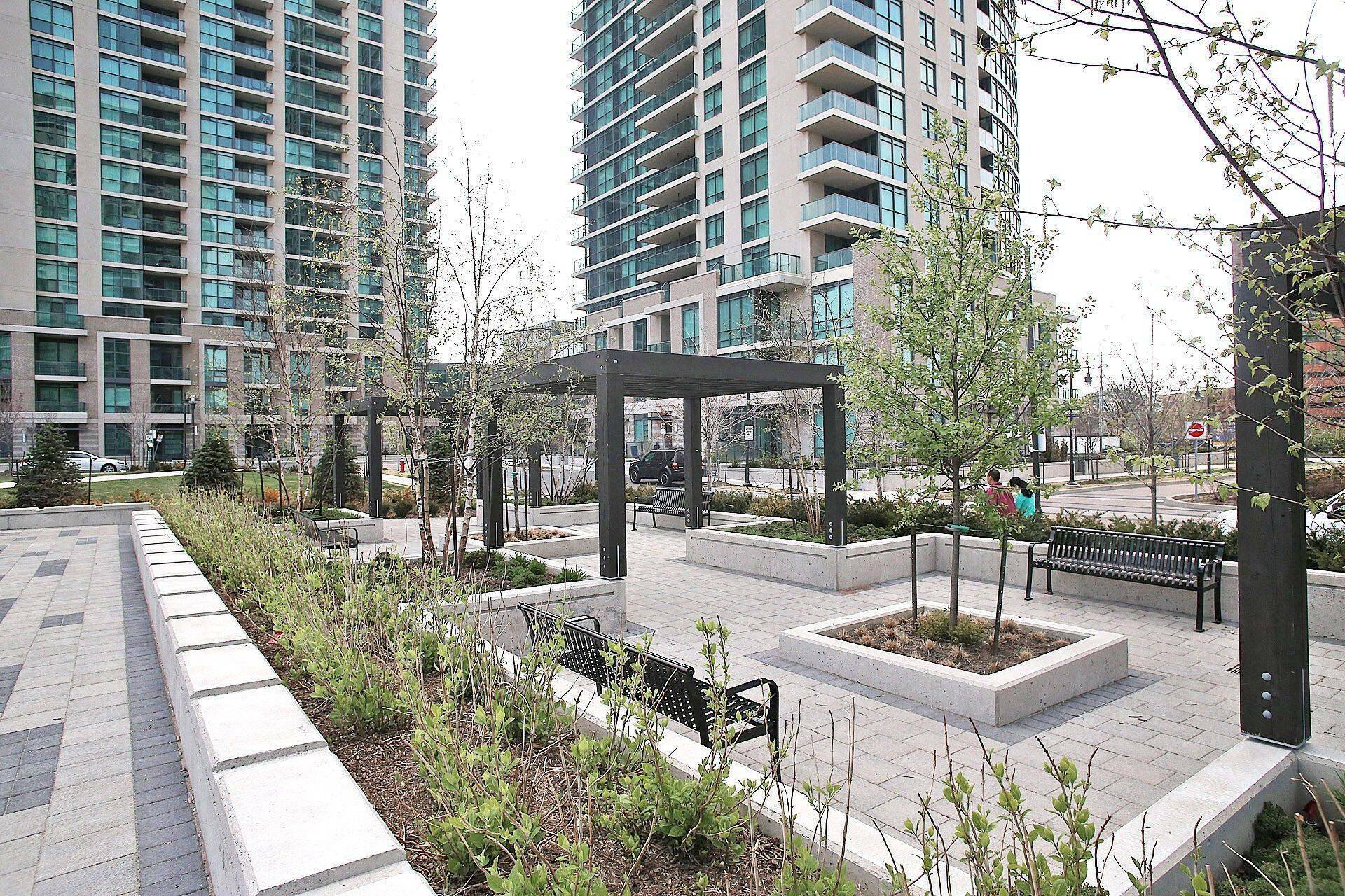 Toronto W08, ON M9C 0A3,205 Sherway Gardens RD #2208