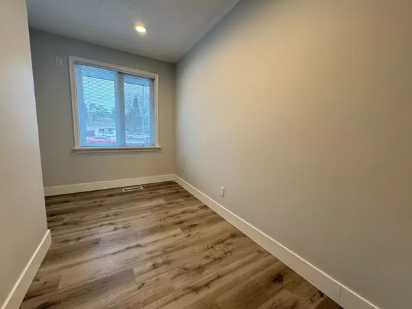 Mississauga, ON L5G 3H4,1358 Hurontario ST #Unit 4
