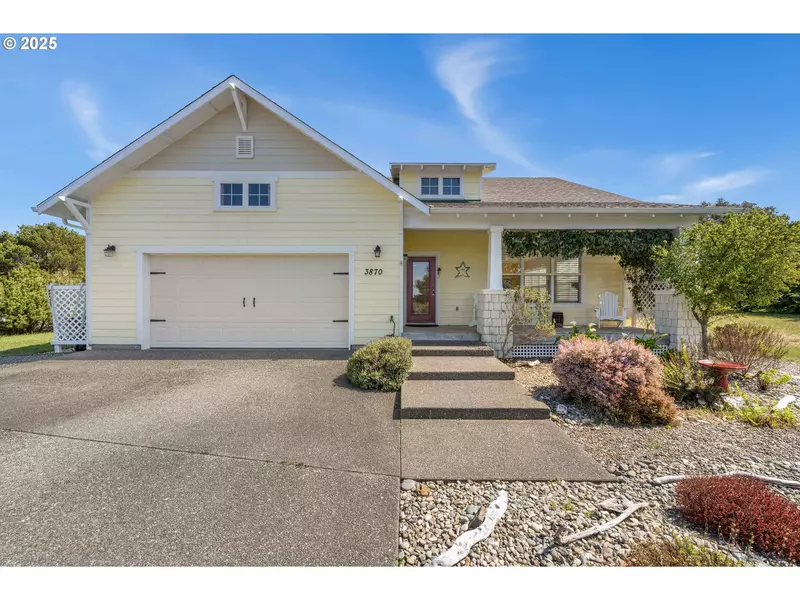 3870 GRANT PL, Bandon, OR 97411