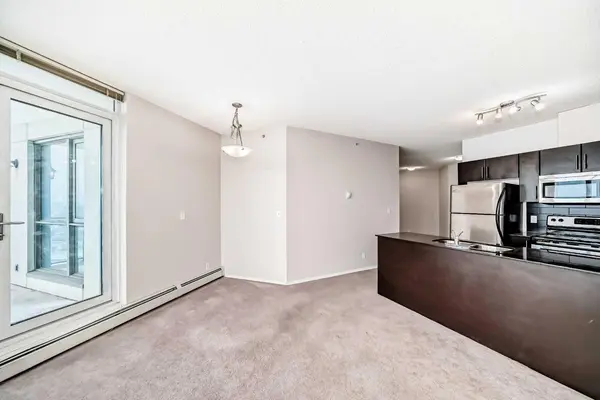 325 3 ST SE #1102 Calgary, AB T2G 0T9