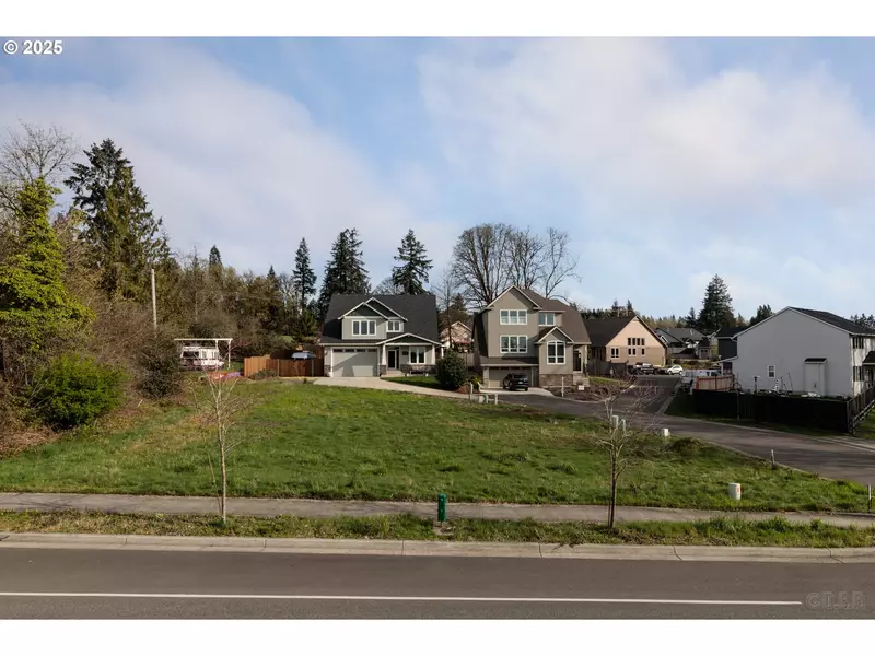 59265 LUCY LN, St Helens, OR 97051