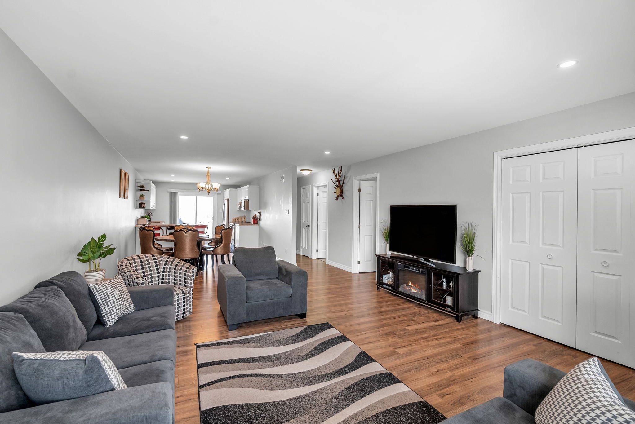 South Stormont, ON K0C 1P0,97 French AVE