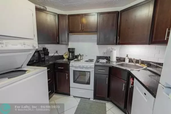 Fort Lauderdale, FL 33308,4040 Galt Ocean Dr #810