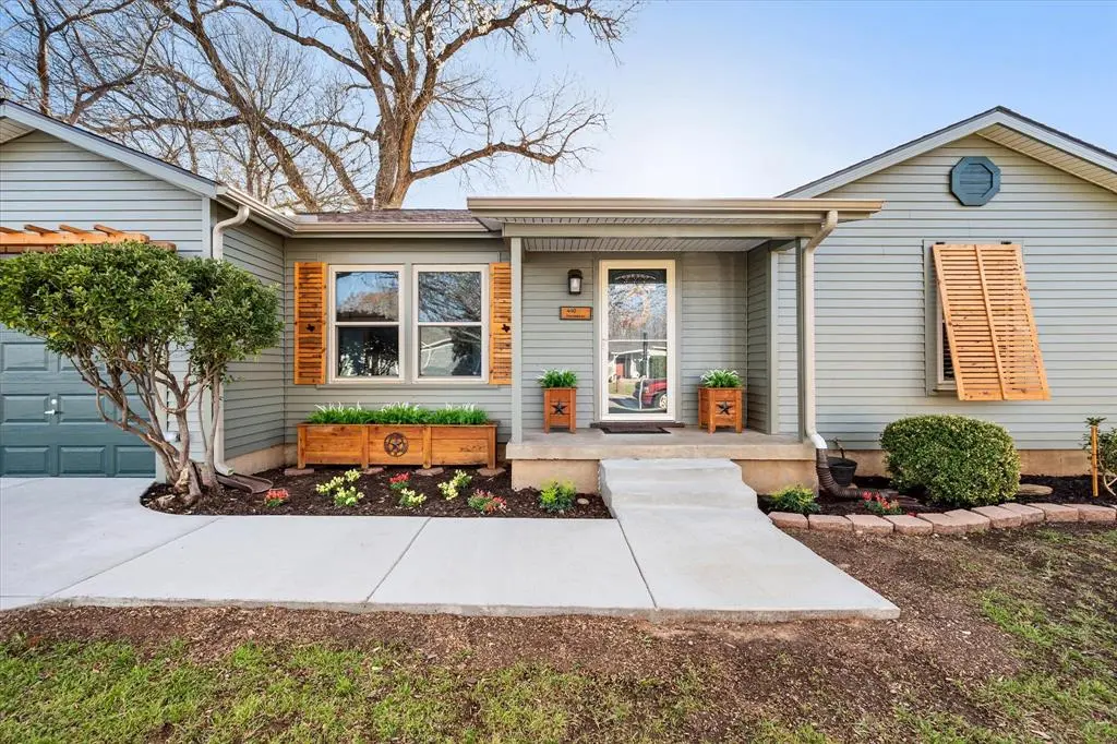 Hurst, TX 76053,440 Harrison Lane
