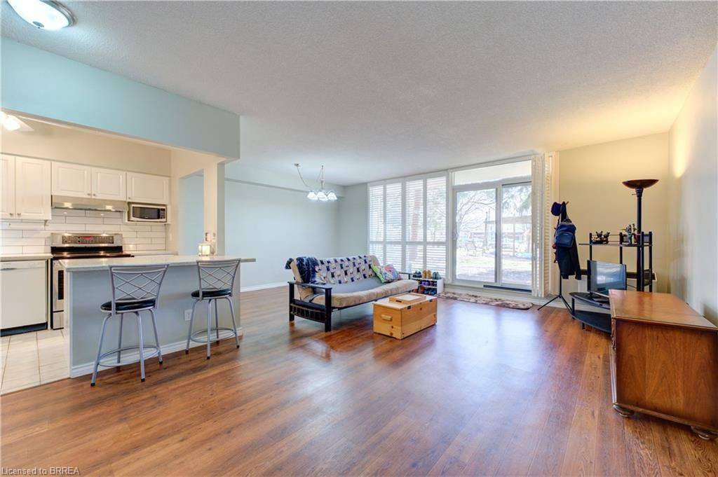 Brant, ON N3P 1Z5,9 Bonheur CT #109
